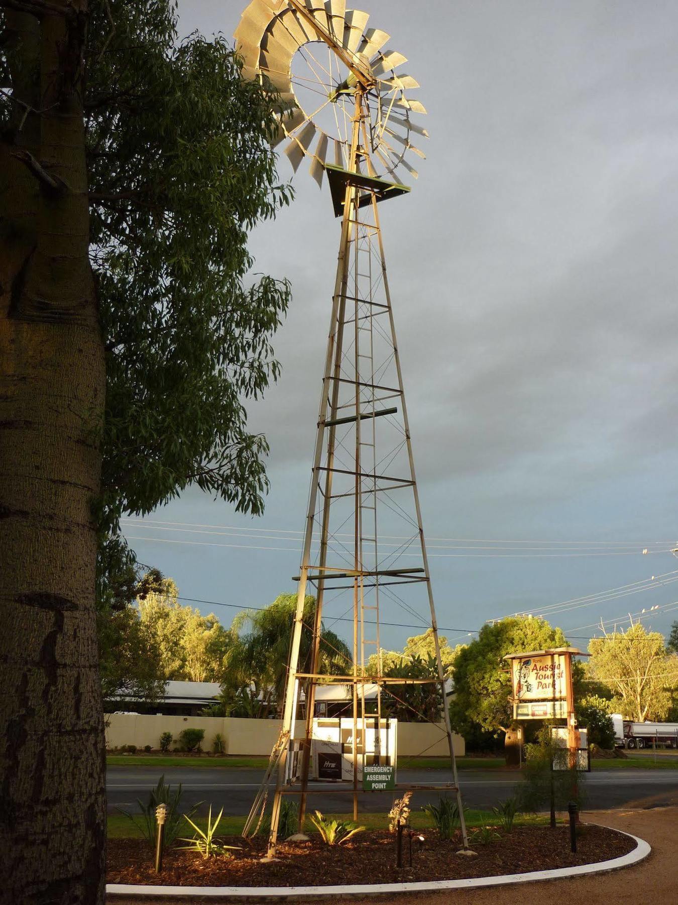Motel Roma Aussie Tourist Park Exterior foto
